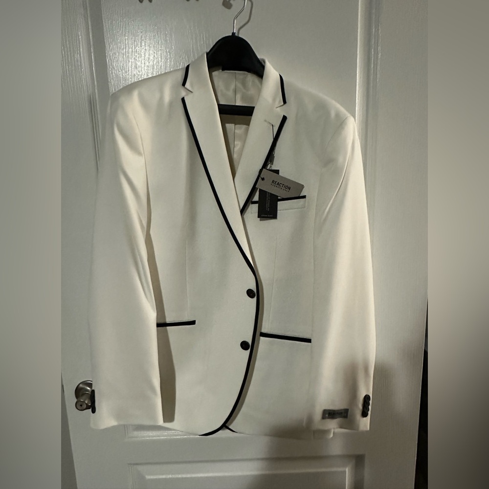 Kenneth Cole Reaction White Sportcoat